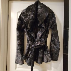 Staples brand jacket size Small